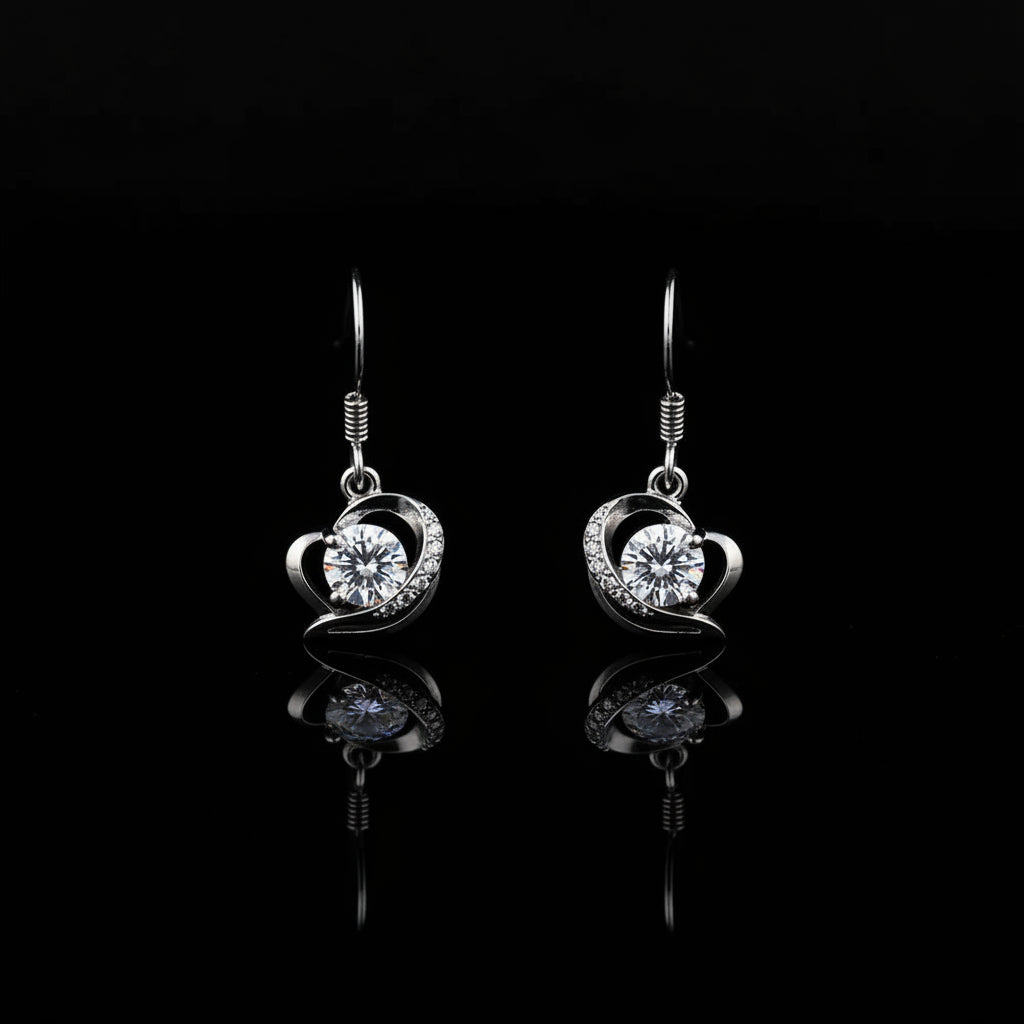 Boucles d’Oreilles Pendantes Cœur Pavé Zircon – Plaquées Argent