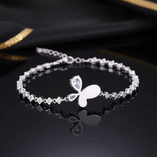 Bracelet Papillon & Coquillage Pavé Zircon – Chaîne Délicate
