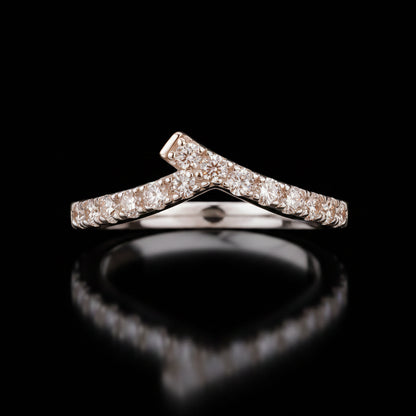 Bague Chevron Pavé — Moissanite D VVS1 | Argent 925 | Empilable