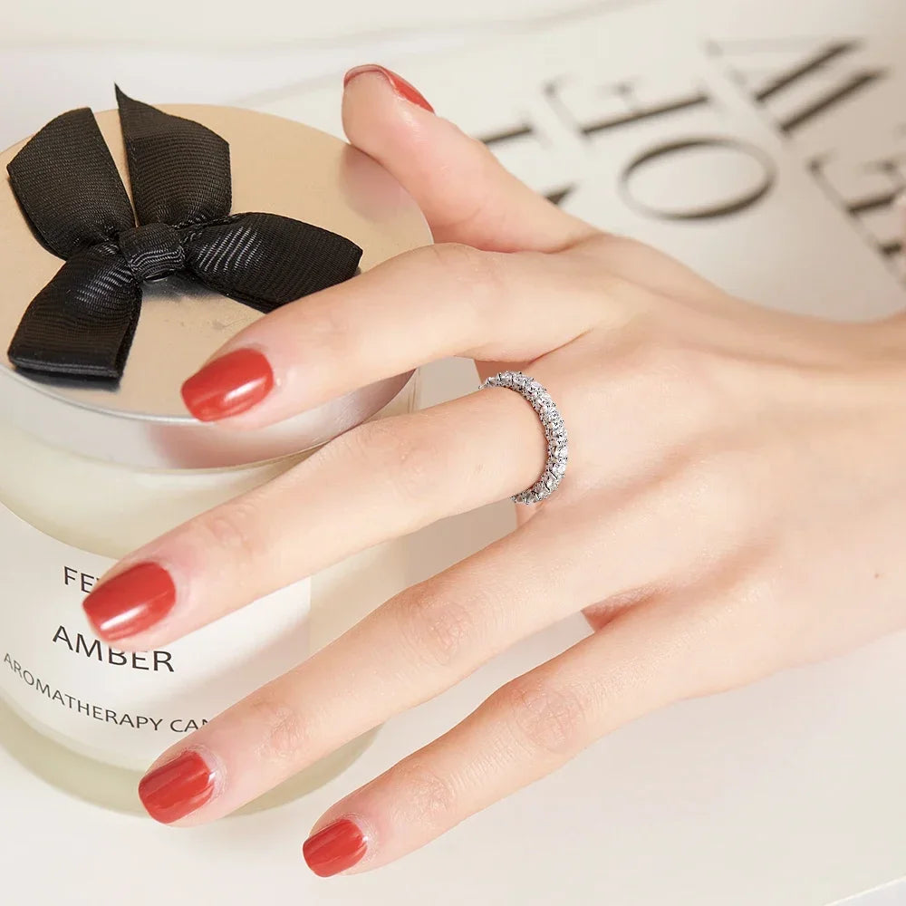 Bague Serenity und Moissanit 3 mm – Argent 925 Plaqué oder 18 K